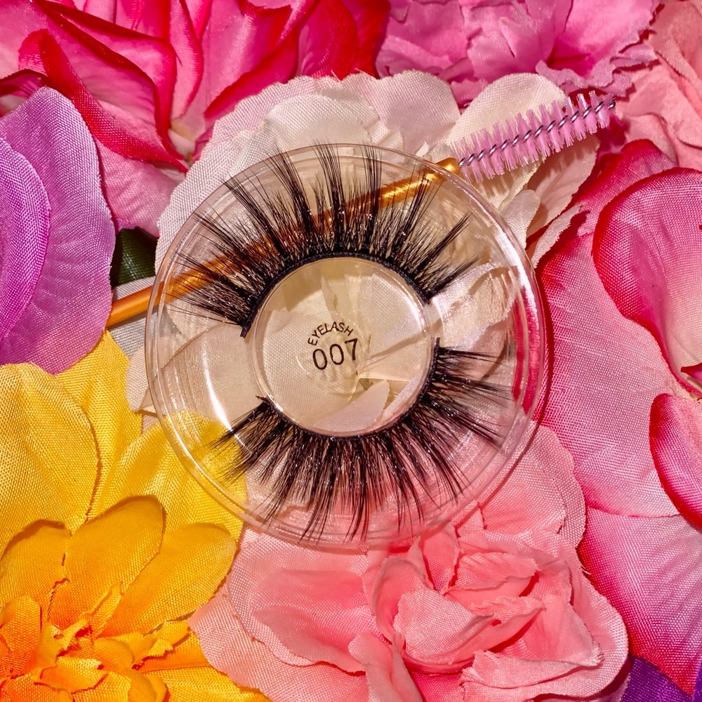 Lashes
